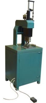 Utilaj de Prelucrare Fier Forjat Masina de clips automat
